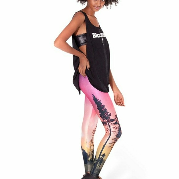 NWT Black Milk Aurora Skye Leggings Medium - Picture 4 of 5